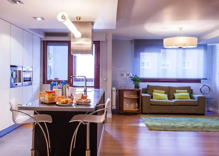 Piso Moderno, Centrico Y Con Garaje Gratis